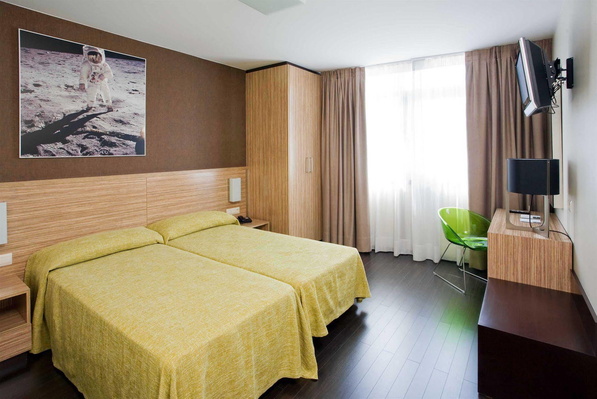 Hotel Moon А-Корунья Екстер'єр фото